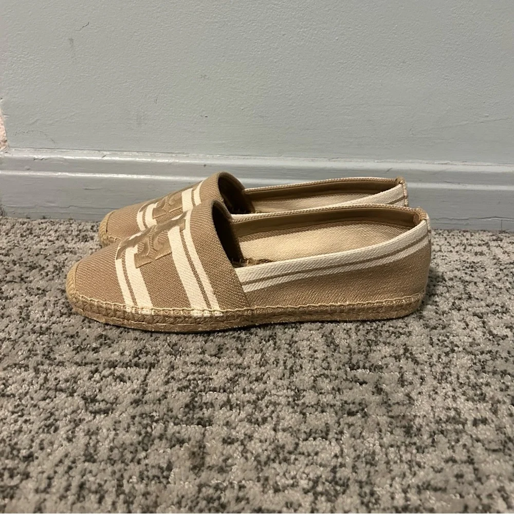 Tory Burch Cammello/Ash White Double T Jacquard Espadrille Flats Size 9